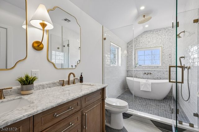 49 The Fellsway, New Providence Boro, NJ 07974