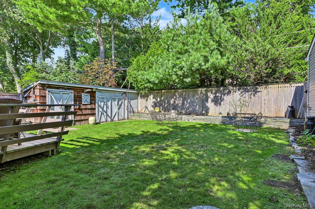 112 North Street, Locust Valley, NY 11560 — photo 4