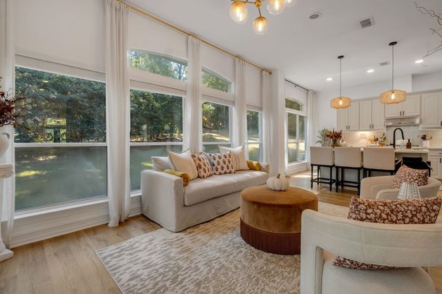 3095 Shamrock St N, Tallahassee, FL 32309