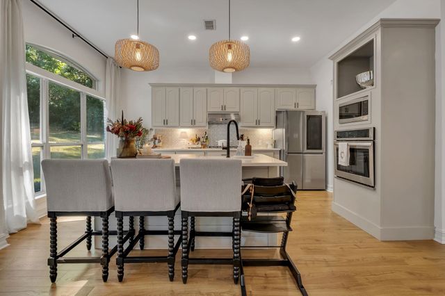 3095 Shamrock St N, Tallahassee, FL 32309