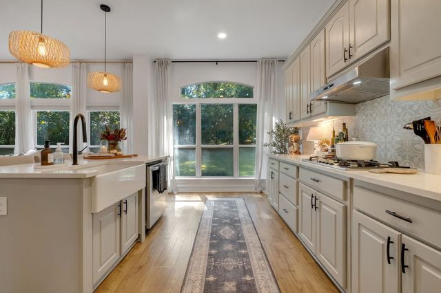 3095 Shamrock St N, Tallahassee, FL 32309