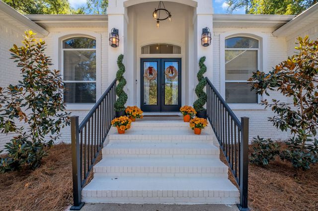 3095 Shamrock St N, Tallahassee, FL 32309