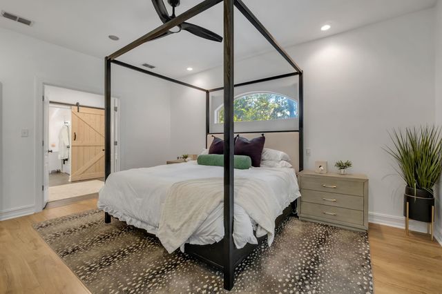 3095 Shamrock St N, Tallahassee, FL 32309