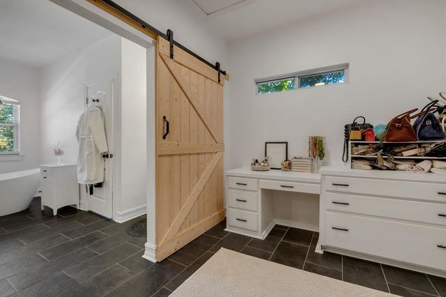 3095 Shamrock St N, Tallahassee, FL 32309