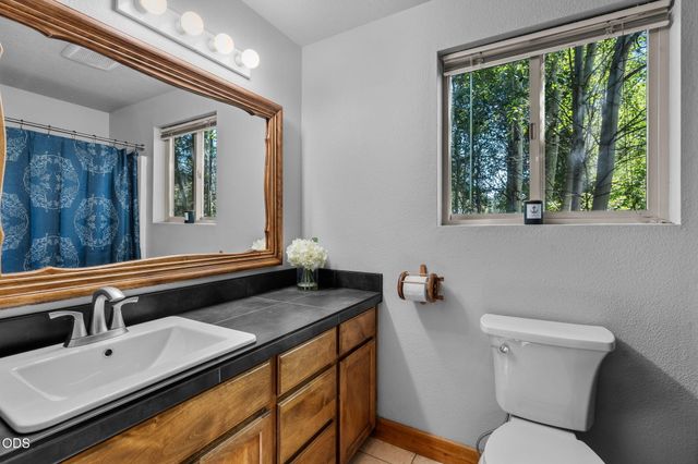 17065 Oxnard Road, Bend, OR 97707