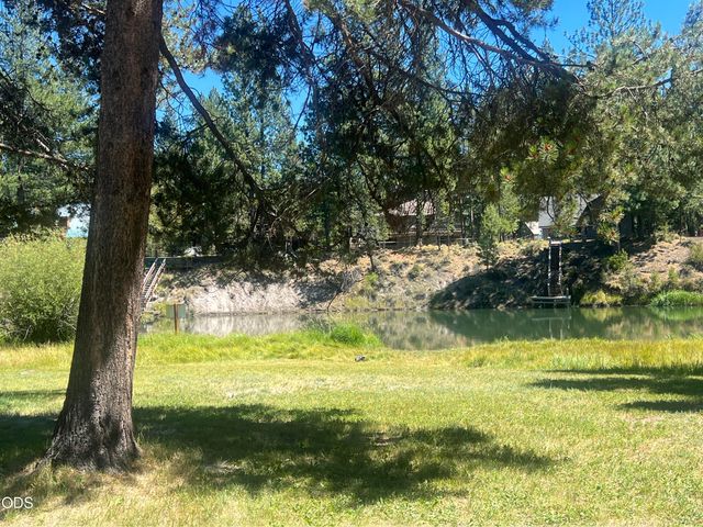 17065 Oxnard Road, Bend, OR 97707