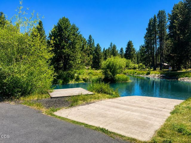 17065 Oxnard Road, Bend, OR 97707