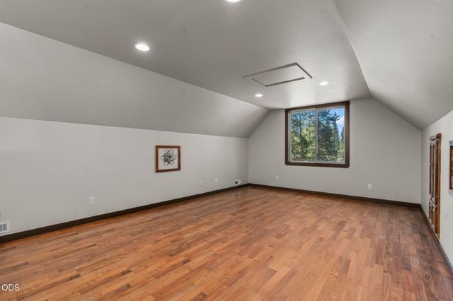 17065 Oxnard Road, Bend, OR 97707