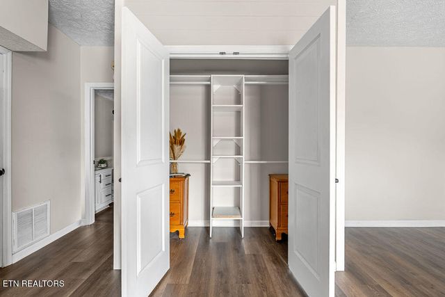 1266 Sunrise Drive, Sevierville, TN 37862