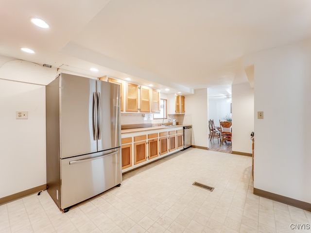 924 County Route 12, Schroeppel, NY 13132