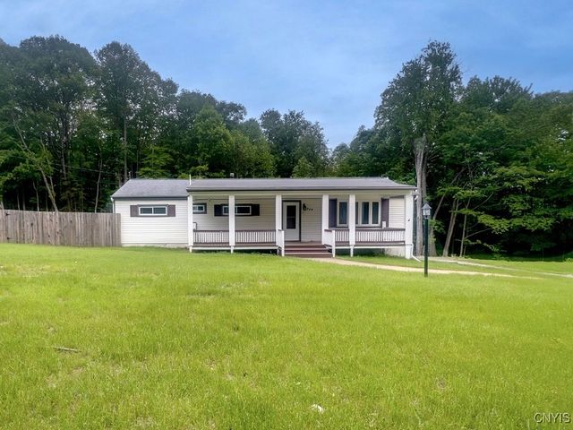 924 County Route 12, Schroeppel, NY 13132