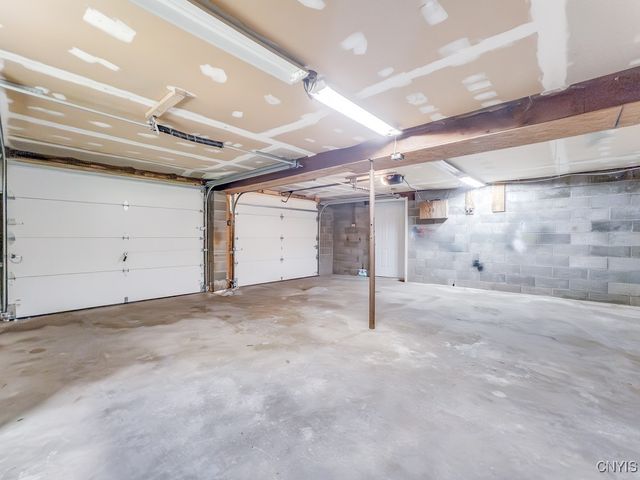924 County Route 12, Schroeppel, NY 13132