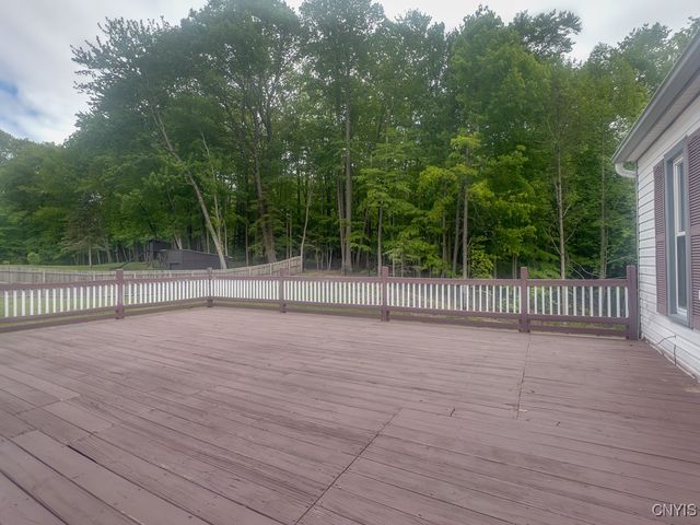 924 County Route 12, Schroeppel, NY 13132