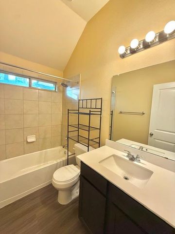 918 Silo ST, San Marcos, TX 78666