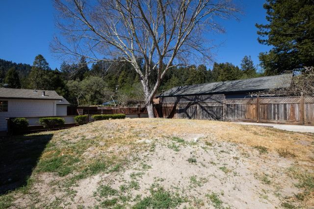 8215 Glen Arbor Road, Ben Lomond, CA 95005