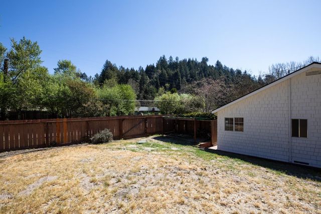8215 Glen Arbor Road, Ben Lomond, CA 95005