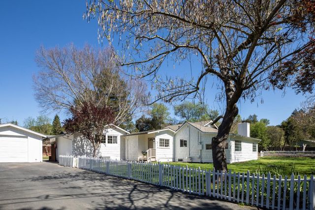 8215 Glen Arbor Road, Ben Lomond, CA 95005