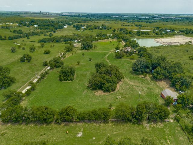 2457 NE County Road 0080, Corsicana, TX 75109