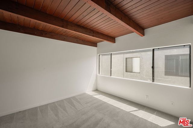 1805 S Barrington Avenue 5, Los Angeles, CA 90025