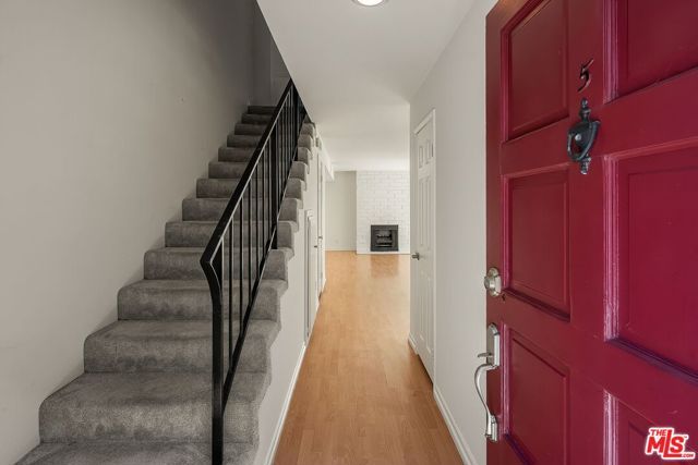 1805 S Barrington Avenue 5, Los Angeles, CA 90025