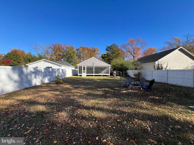 710 GARFIELD AVE, Colonial Beach, VA 22443