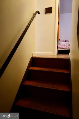 1239 WABANK RD, Lancaster, PA 17603