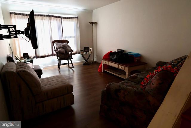 1239 WABANK RD, Lancaster, PA 17603