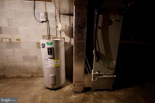 1239 WABANK RD, Lancaster, PA 17603