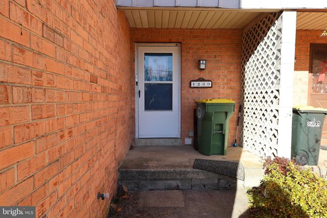 1239 WABANK RD, Lancaster, PA 17603