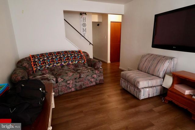 1239 WABANK RD, Lancaster, PA 17603