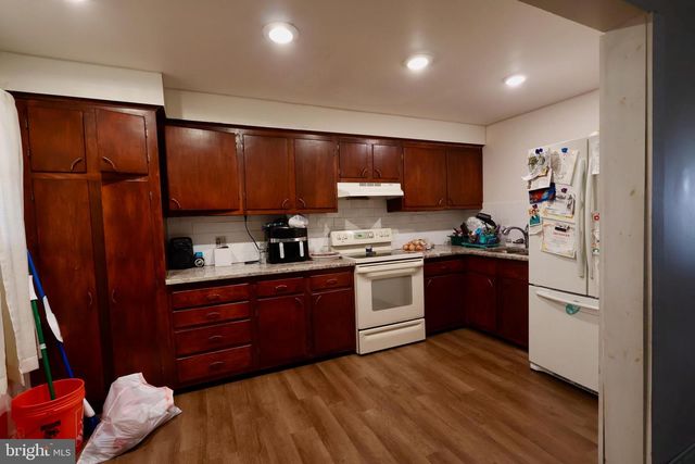 1239 WABANK RD, Lancaster, PA 17603