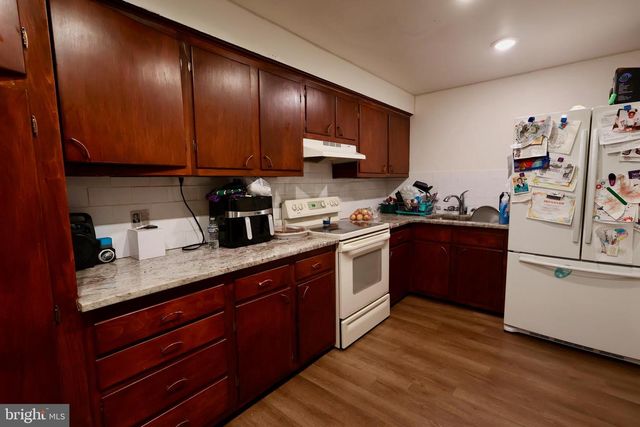 1239 WABANK RD, Lancaster, PA 17603