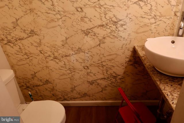 1239 WABANK RD, Lancaster, PA 17603