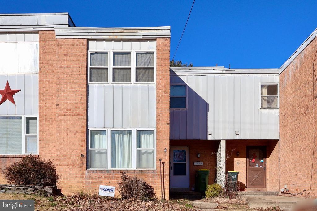 1239 WABANK RD, Lancaster, PA 17603