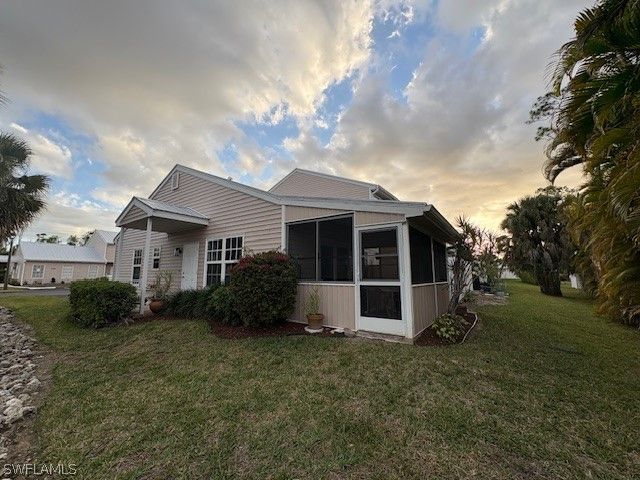 6101 Lake Front DR, Fort Myers, FL 33908