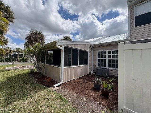 6101 Lake Front DR, Fort Myers, FL 33908