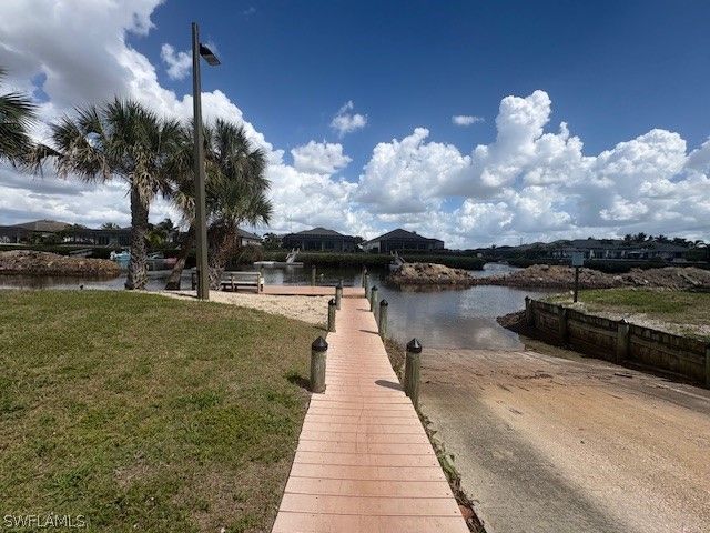 6101 Lake Front DR, Fort Myers, FL 33908