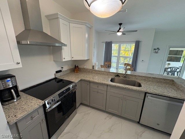 6101 Lake Front DR, Fort Myers, FL 33908