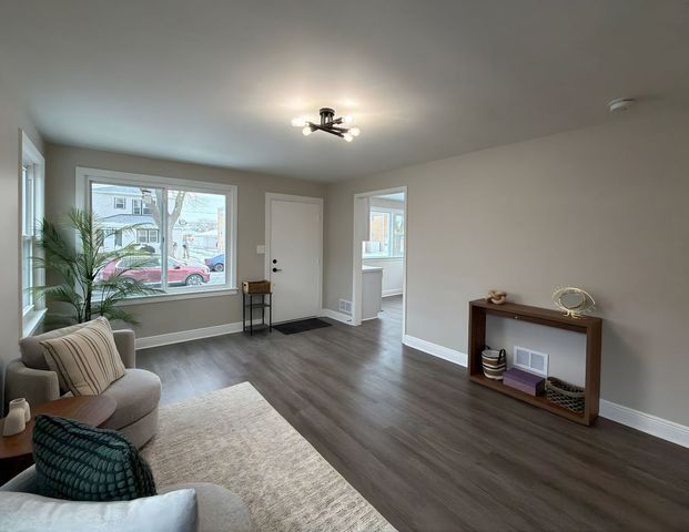 536 24th Avenue, Bellwood, IL 60104