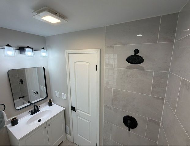 536 24th Avenue, Bellwood, IL 60104