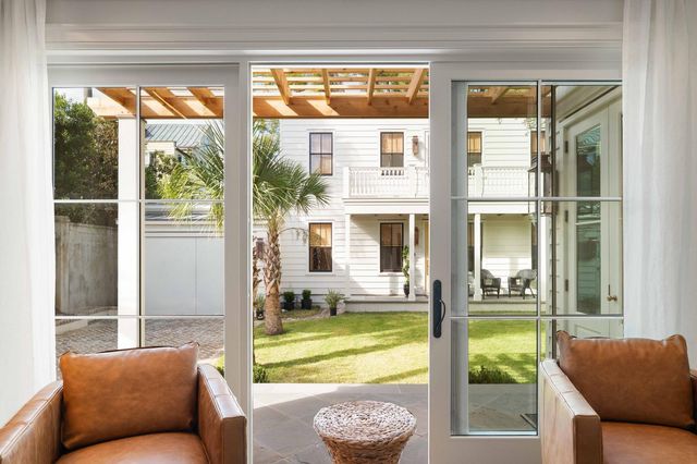 109 Rutledge Avenue, Charleston, SC 29401