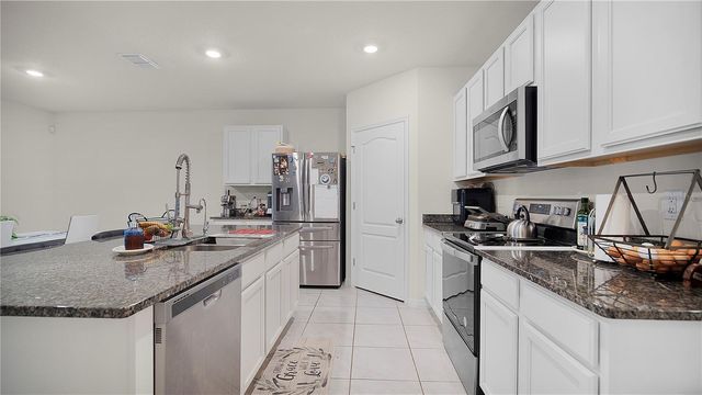 5402 PINE LILLY DRIVE, St Cloud, FL 34771