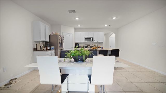 5402 PINE LILLY DRIVE, St Cloud, FL 34771