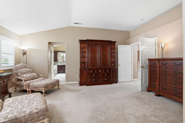 935 Shortland Cir, Manteca, CA 95337