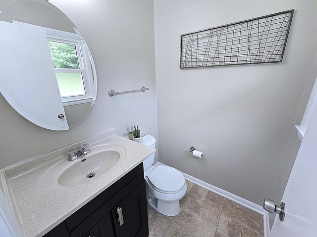 S63W12671 Emerson DRIVE, Muskego, WI 53150