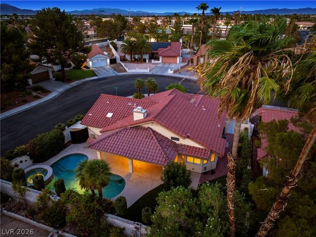 71 Chesney Drive, Henderson, NV 89074