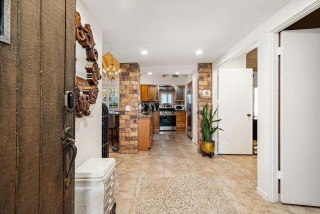 317 Forest Hills Drive, Rancho Mirage, CA 92270