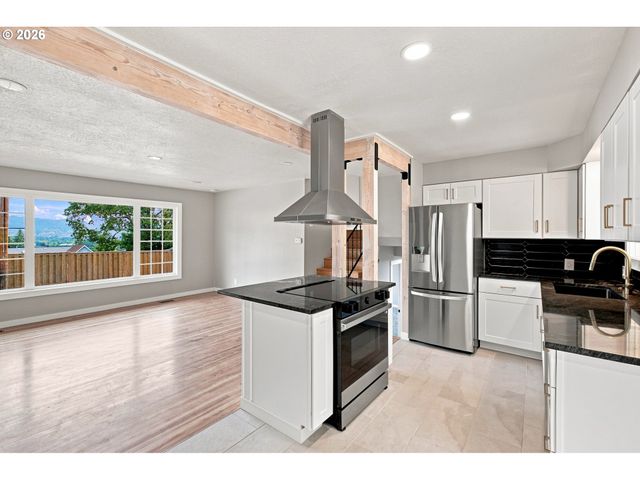 5421 Se THIESSEN Rd, Milwaukie, OR 97267