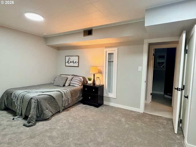 5421 Se THIESSEN Rd, Milwaukie, OR 97267