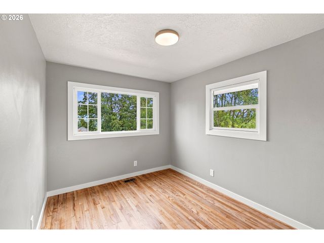 5421 Se THIESSEN Rd, Milwaukie, OR 97267